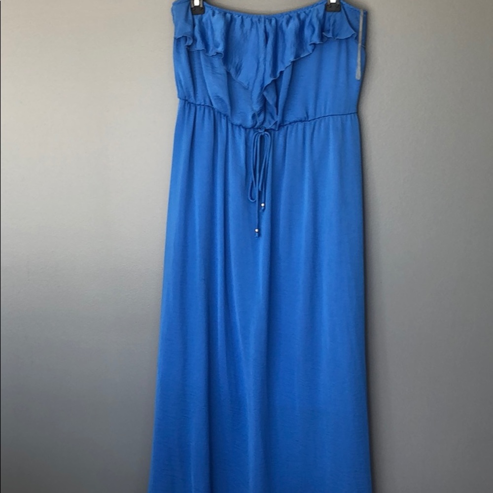 Strapless dress